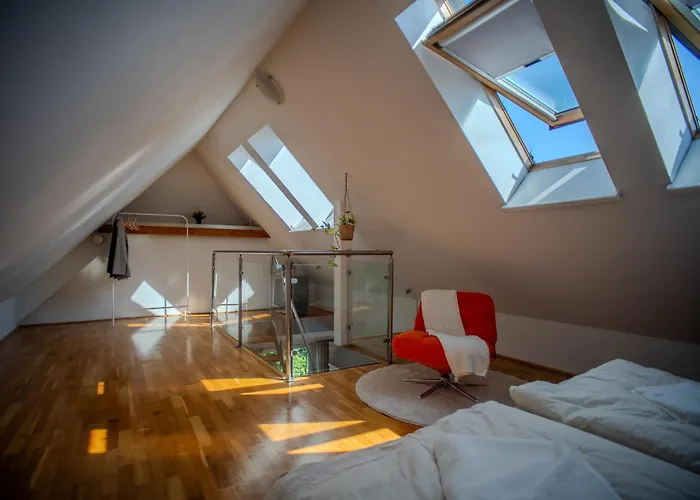 Attic & Terrace * 格拉茨