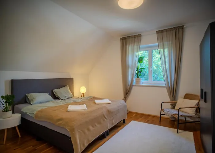 公寓 Attic & Terrace *