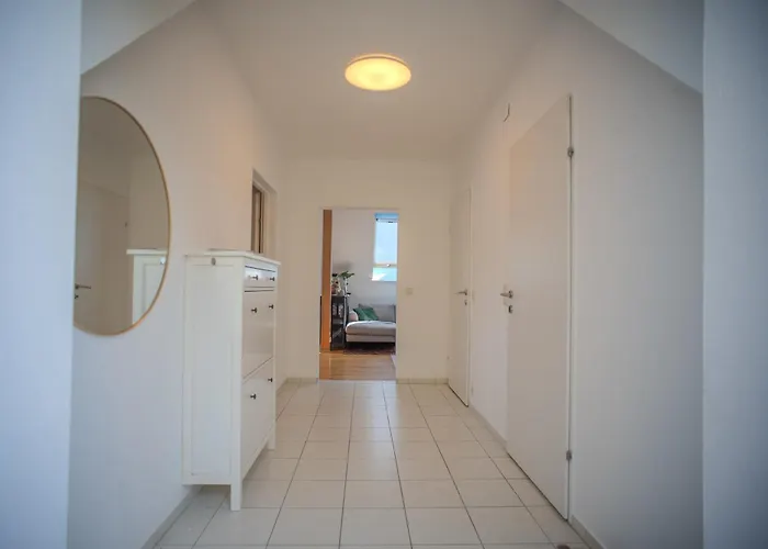 Attic & Terrace 公寓 *